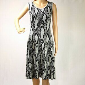 Torrid Sweater Dress Snake Skin Sleeveless Size 00 Off-White Black Women’s A-Lin